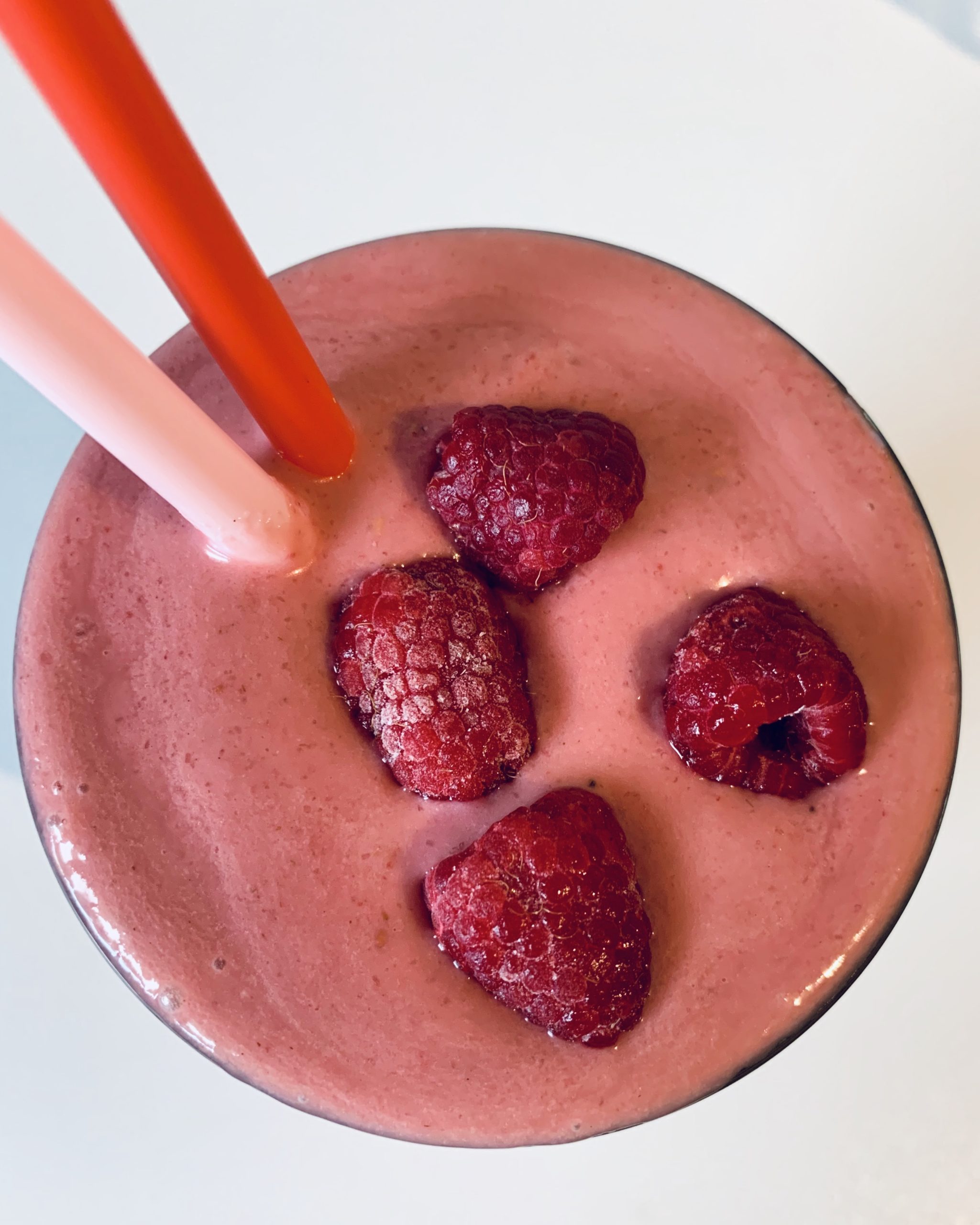 EAT LOW-CARB RASPBERRY SMOOTHIE TO LOOSE WEIGHT!