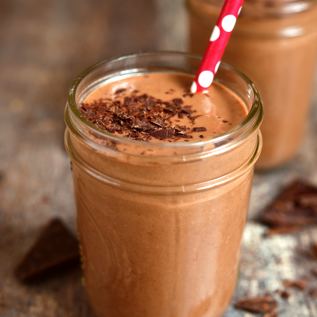 A TASTY AND DARK CHOCOLATE PEANUT BUTTER SMOOTHIE